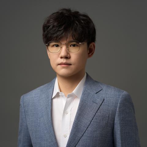 Louis Zhou